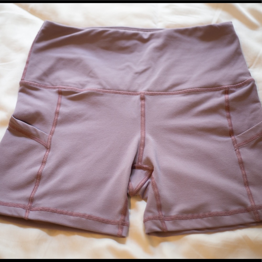 90 degree by Reflex high waisted  biker shorts